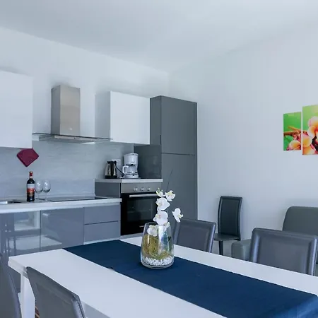 La Collinetta Apartments Vercana Exterior photo